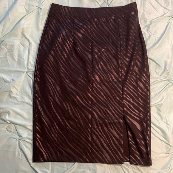 NWOT Large Zebra Side Slit Bodycon Midi Skirt - Picture 2 of 13